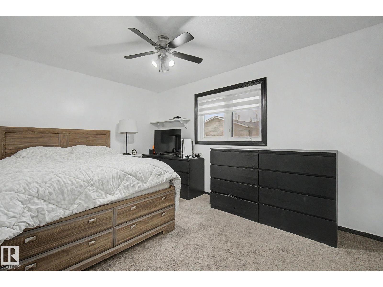 242 NORTHMOUNT DR — photo 23