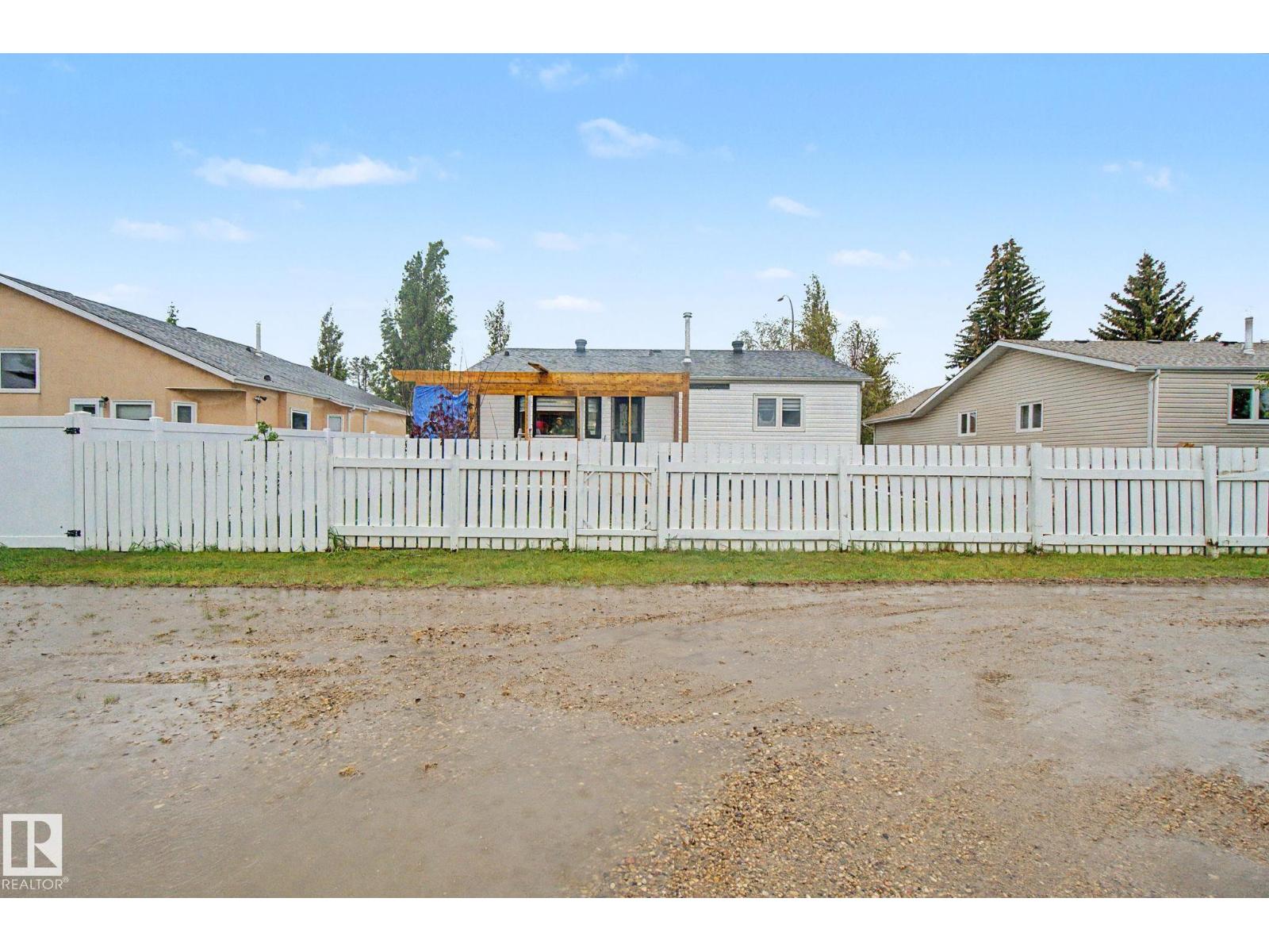 242 NORTHMOUNT DR — photo 60