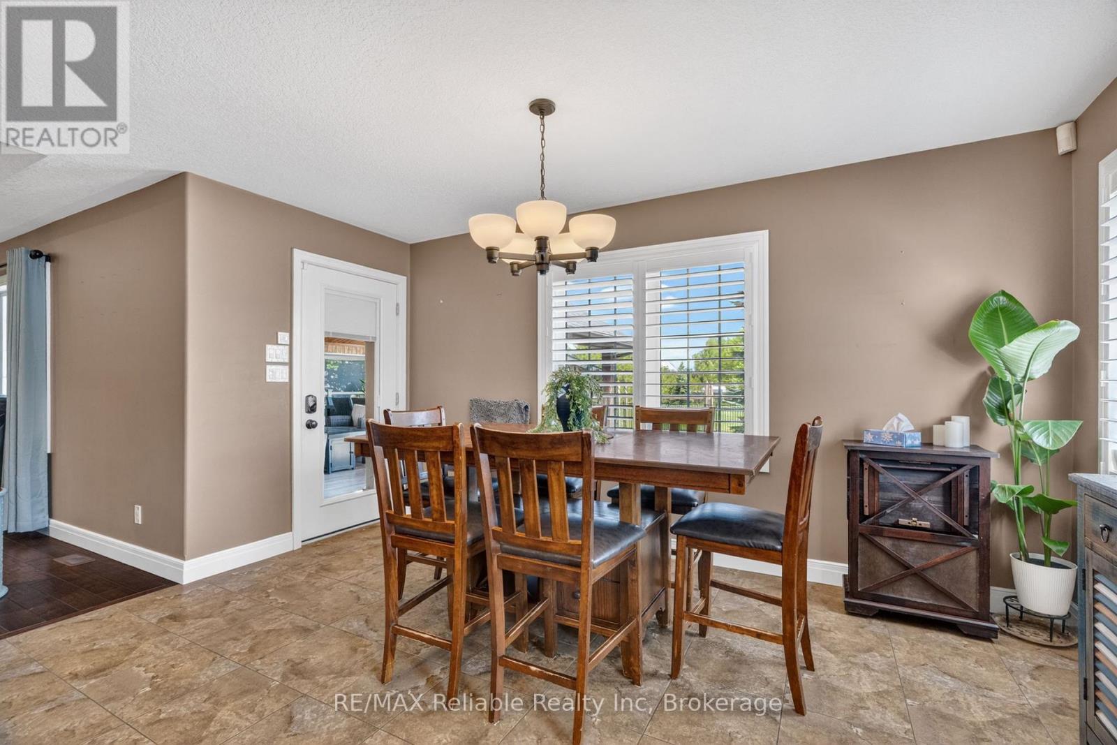 125 FRANCES STREET E - Image 18