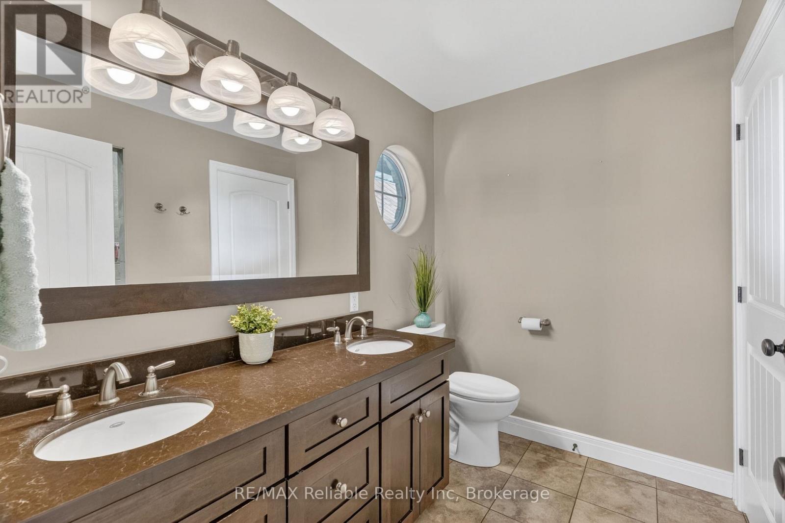 125 FRANCES STREET E - Image 21