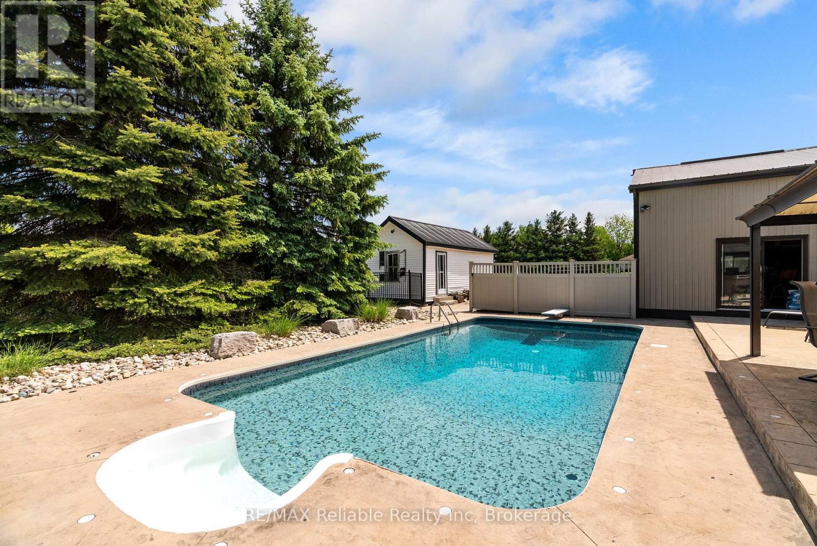 125 FRANCES STREET E - Image 38