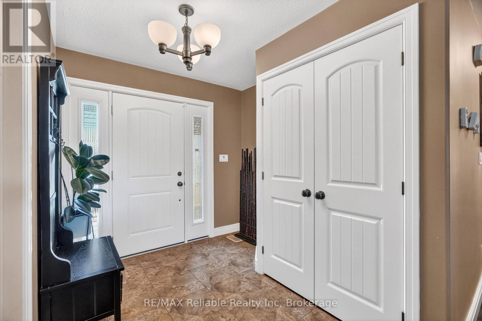 125 FRANCES STREET E - Image 9