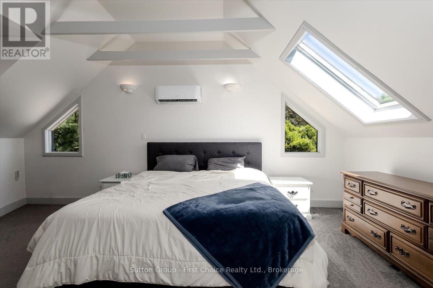 409 MORNINGTON STREET - 23