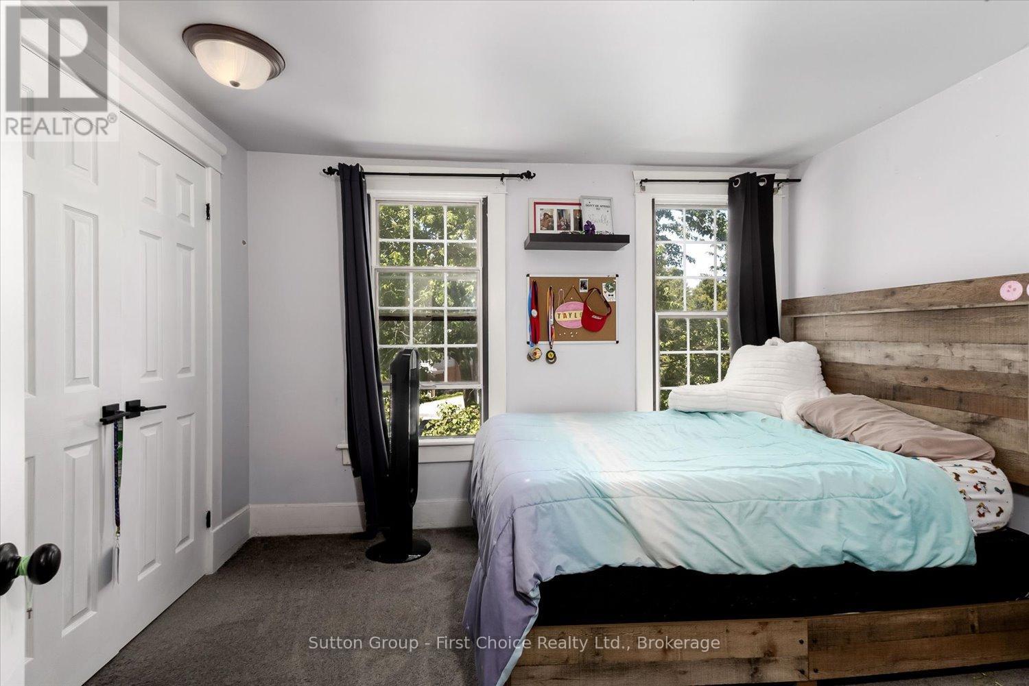 409 MORNINGTON STREET - 27