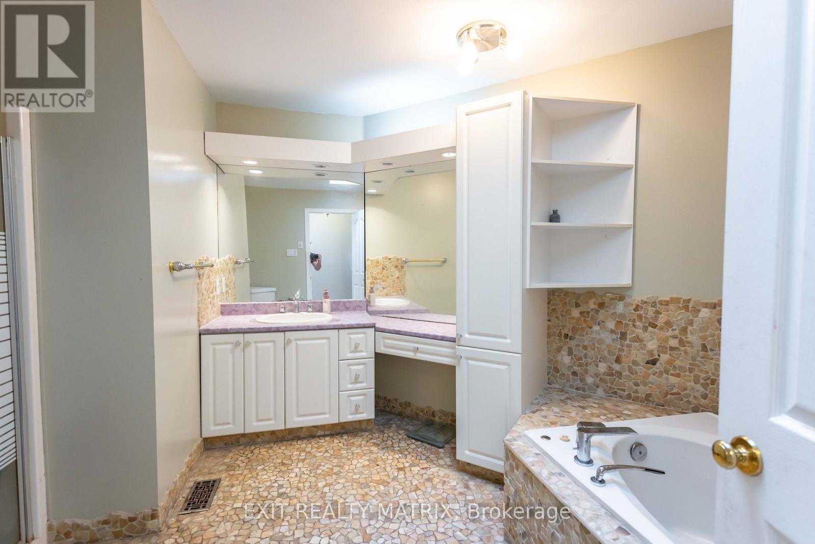 2779 MAPLEWOOD DRIVE - 16