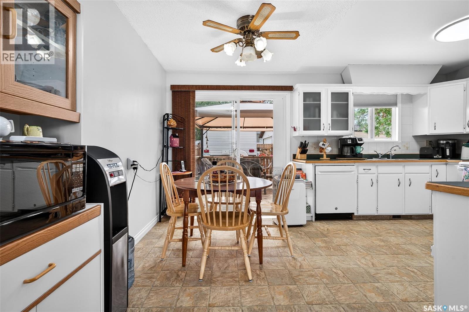 1031 Ross STREET E - 16
