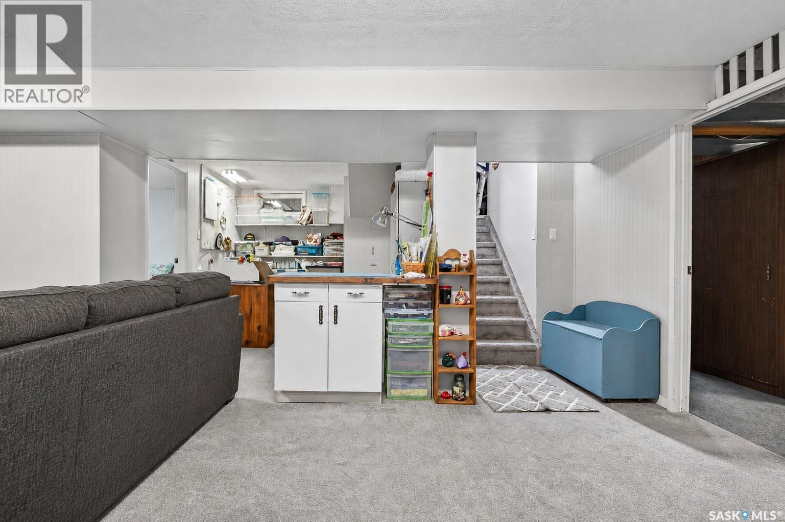 1031 Ross STREET E - 37