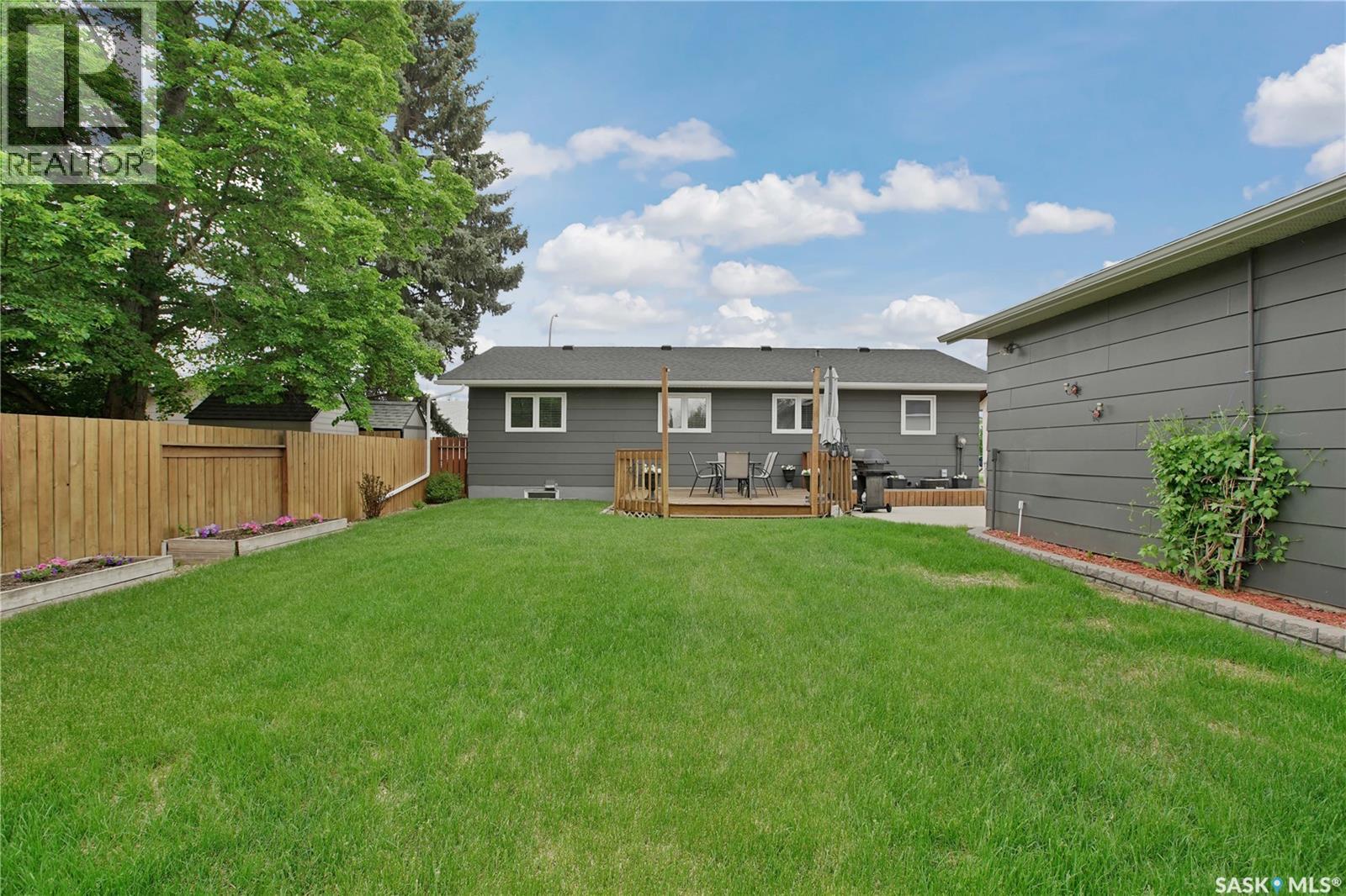 231 Roborecki CRESCENT - 30