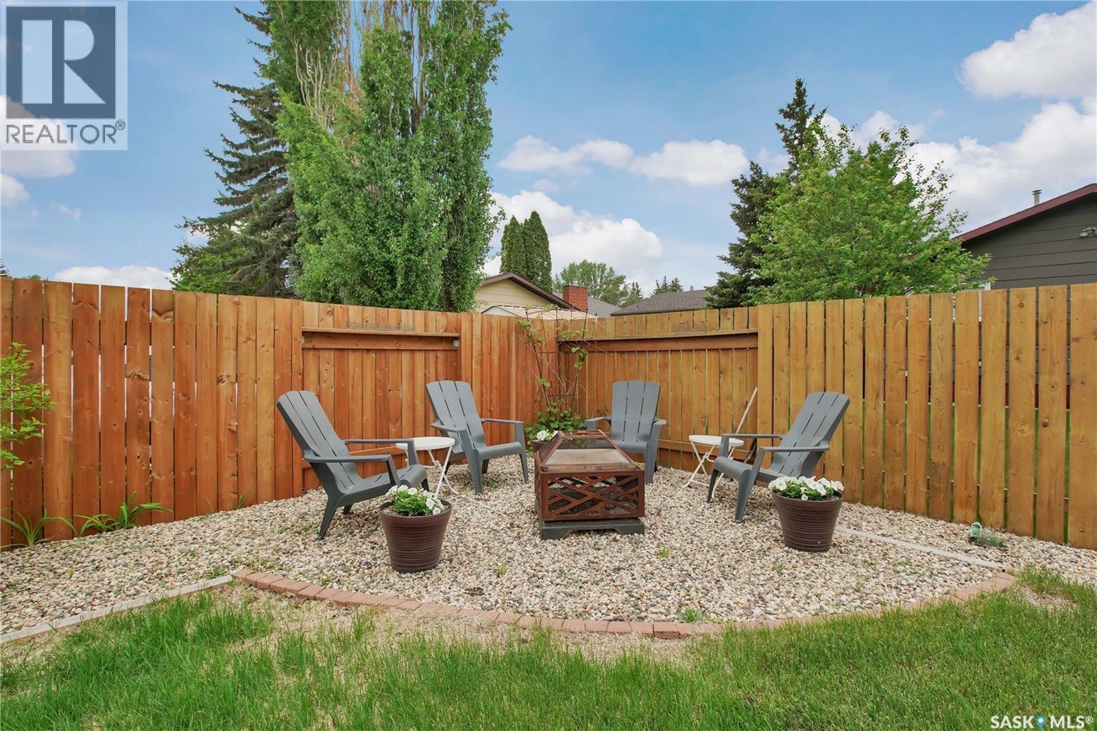 231 Roborecki CRESCENT - 32