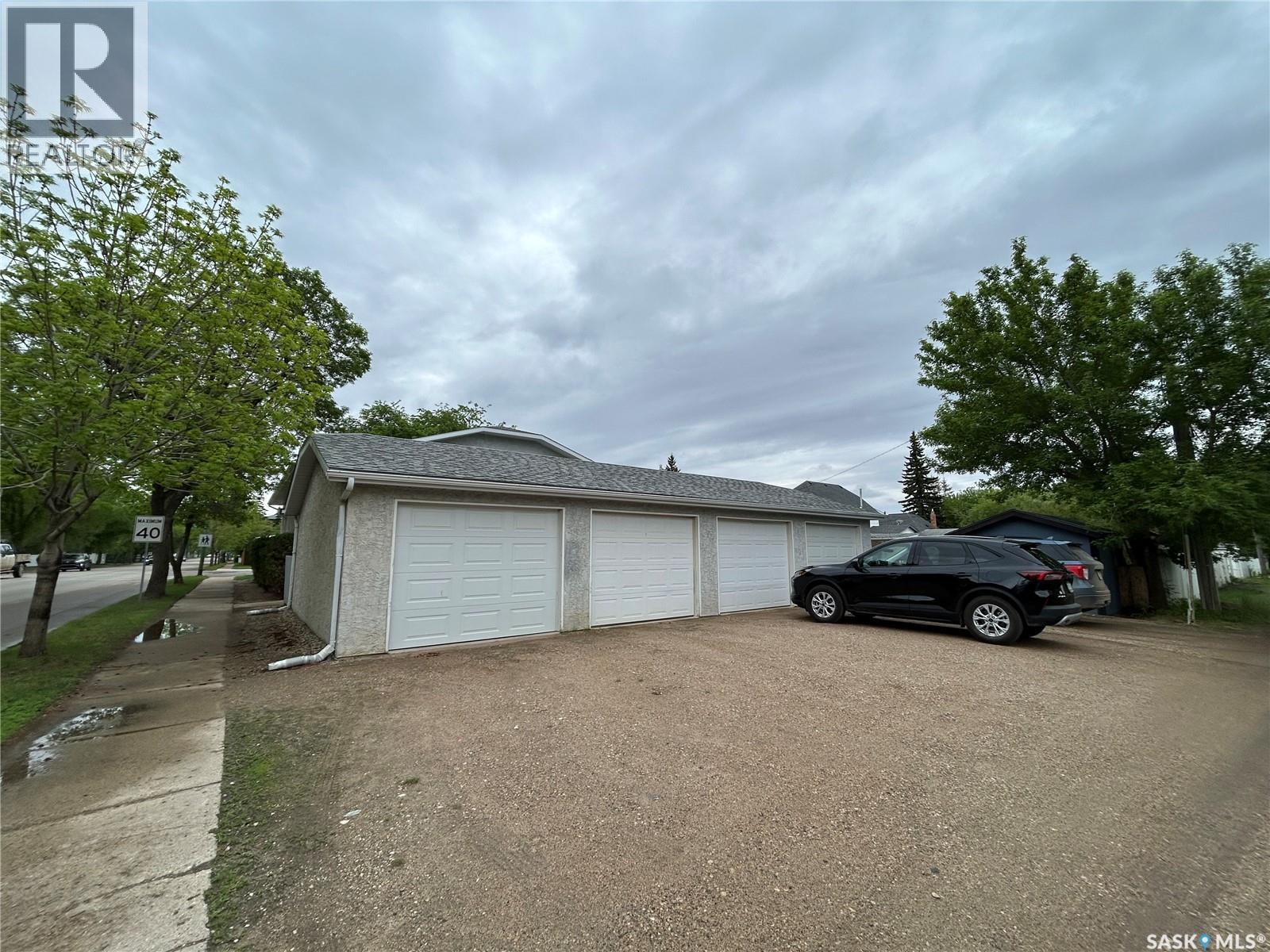 202 739 10th STREET — photo 29