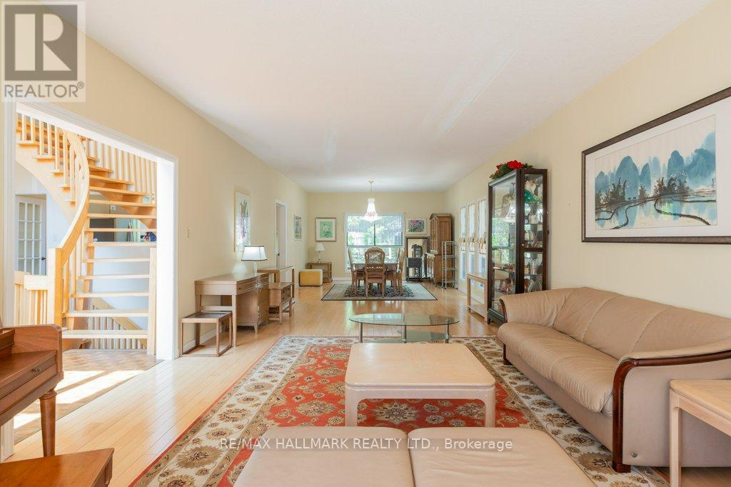 13 BALLYCONNOR COURT - 13