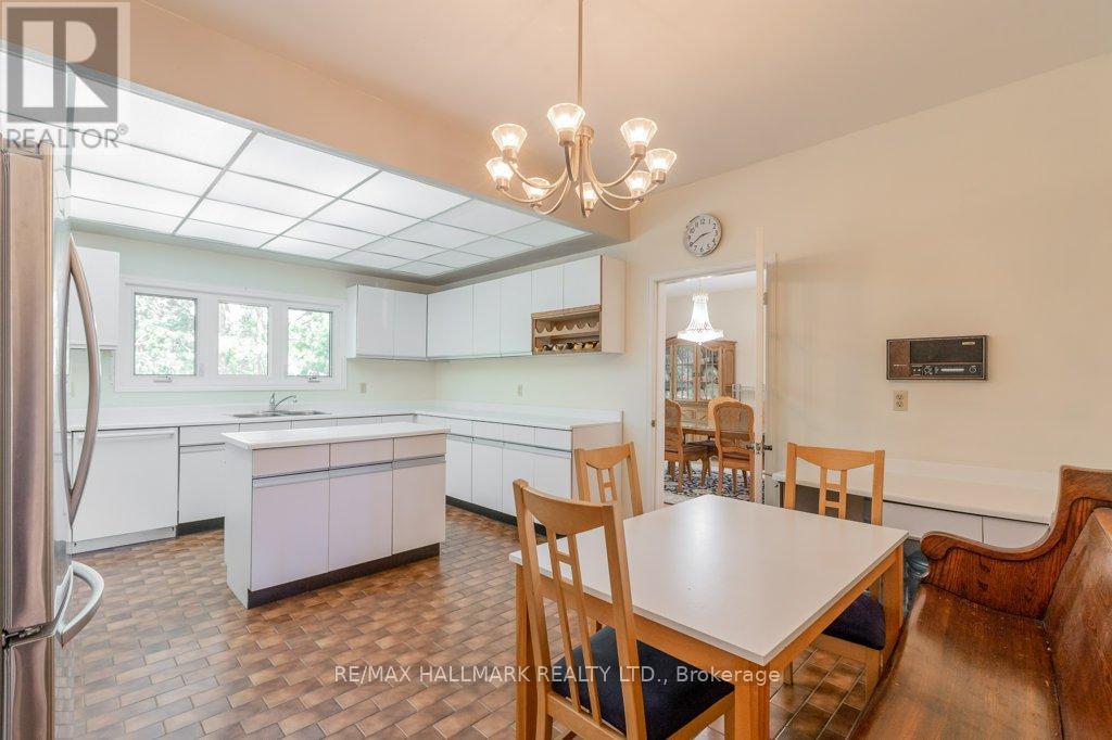 13 BALLYCONNOR COURT - 17