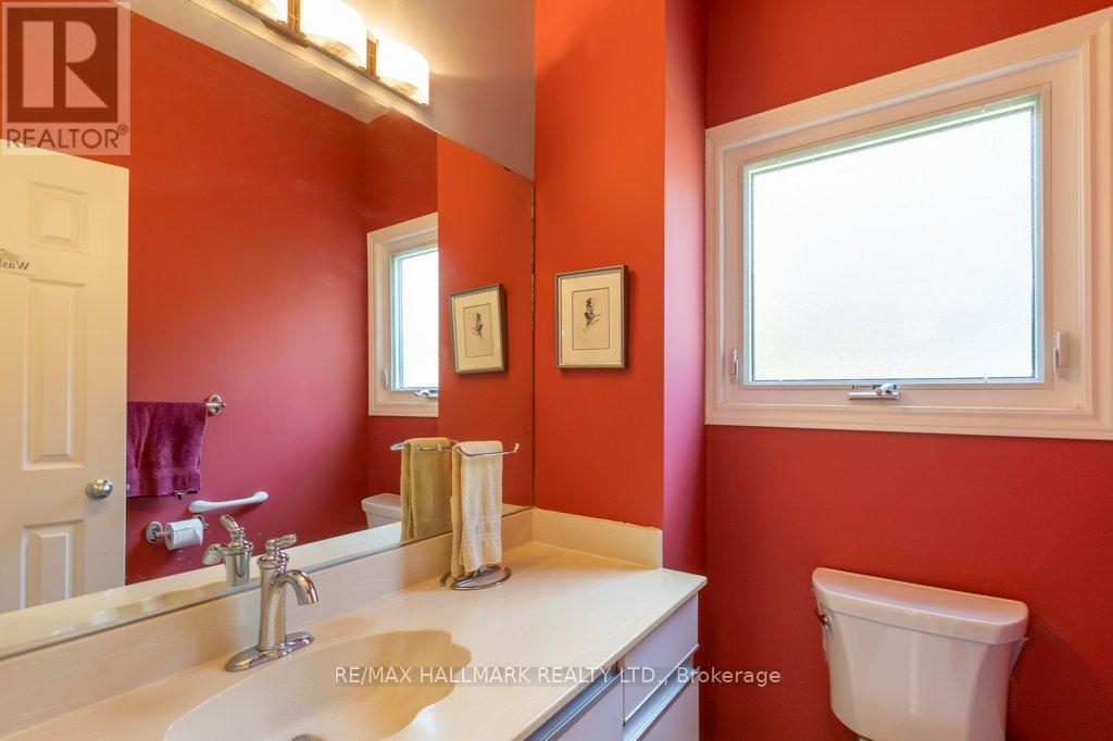 13 BALLYCONNOR COURT - 20