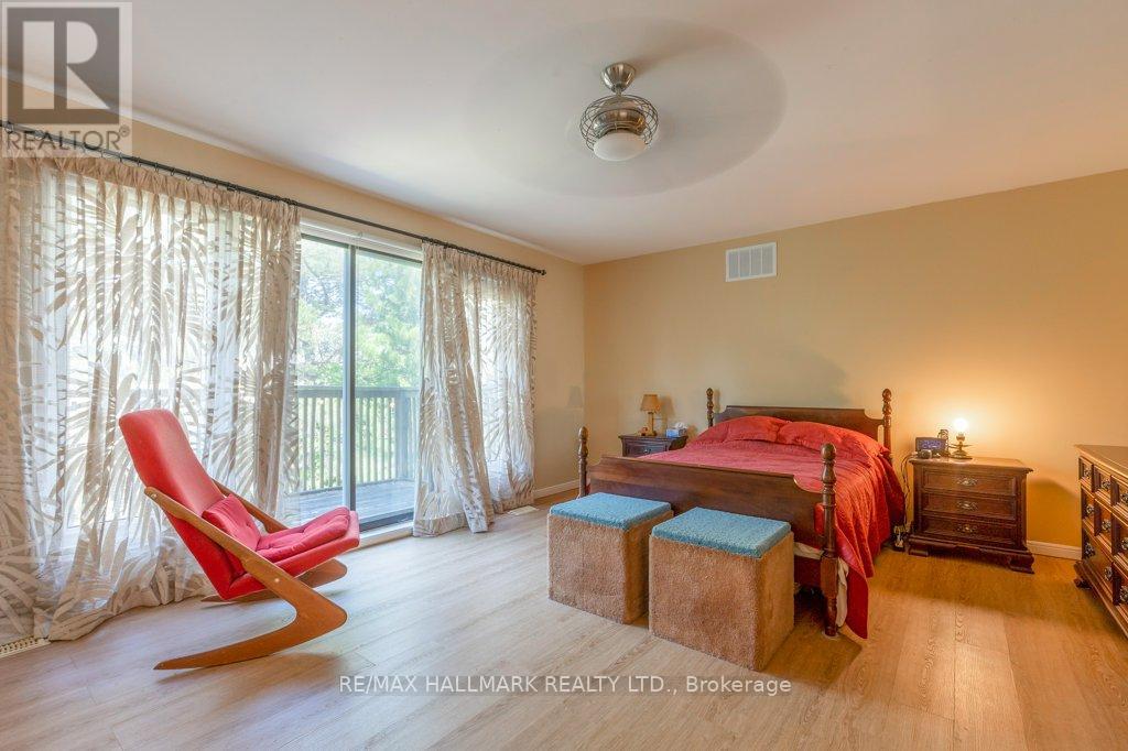 13 BALLYCONNOR COURT - 25