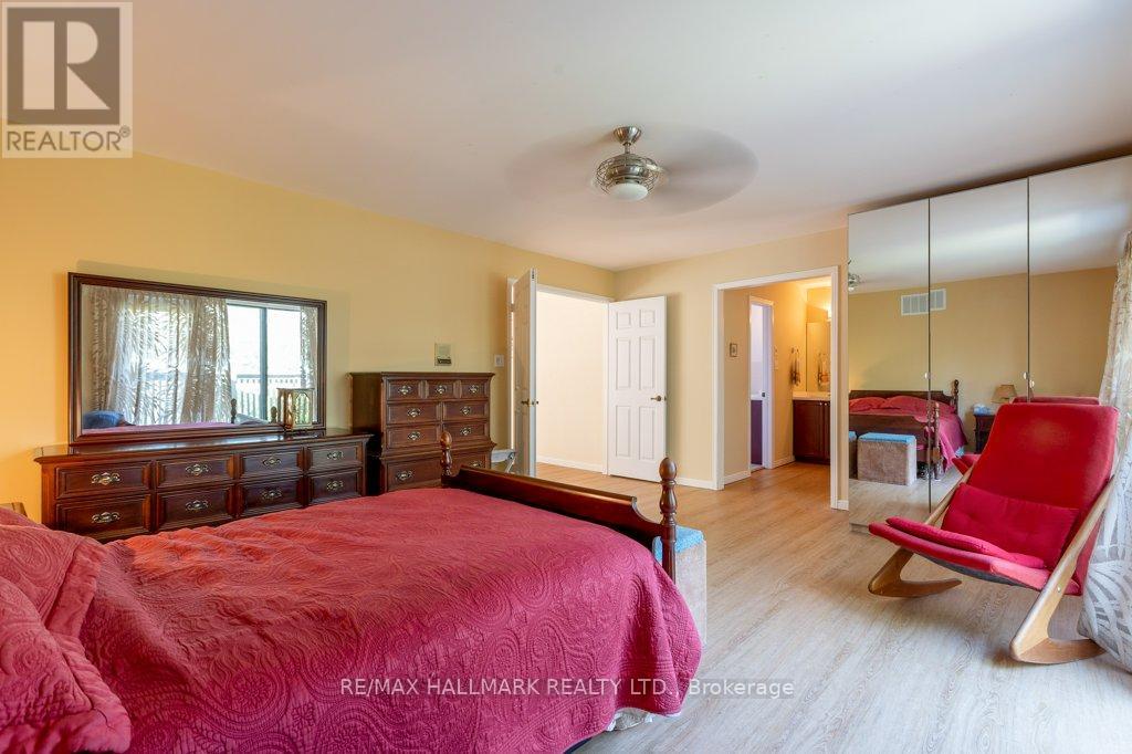 13 BALLYCONNOR COURT - 27