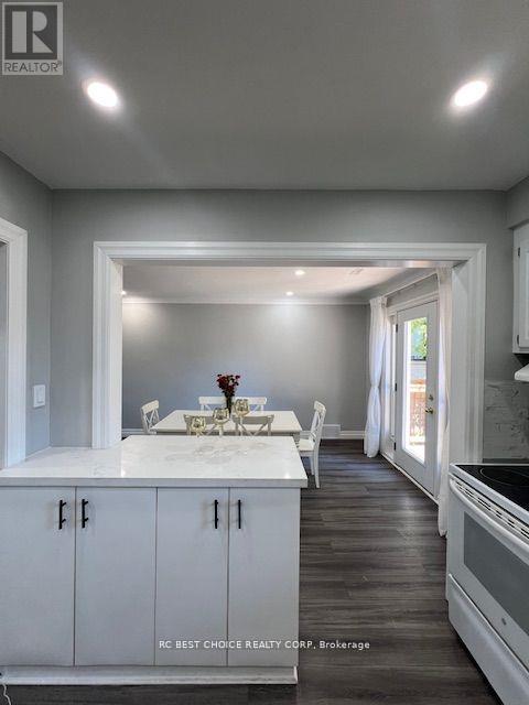 173 POYNTZ AVENUE - 16