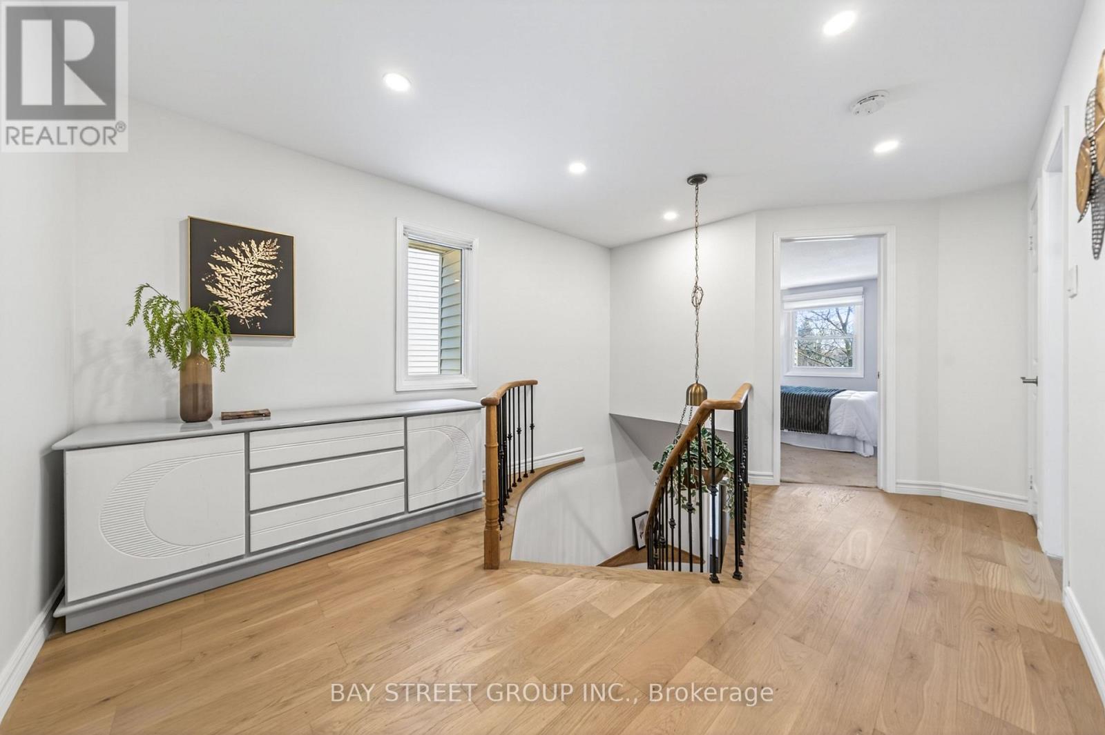 145 SANDYHOOK SQUARE - 12