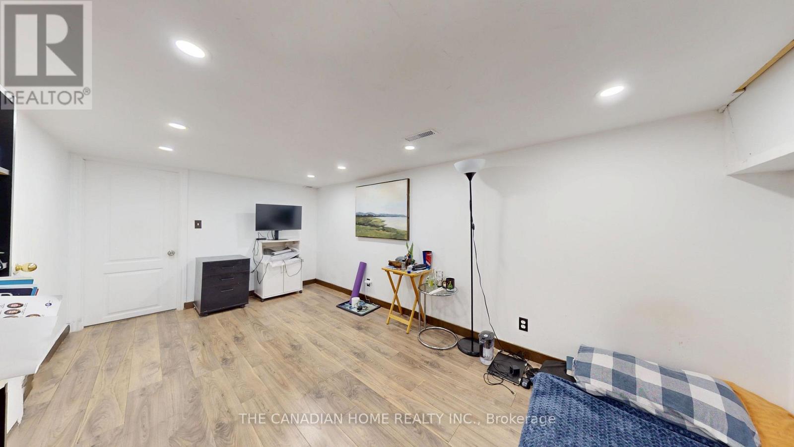 538 WILSON ROAD S - 31