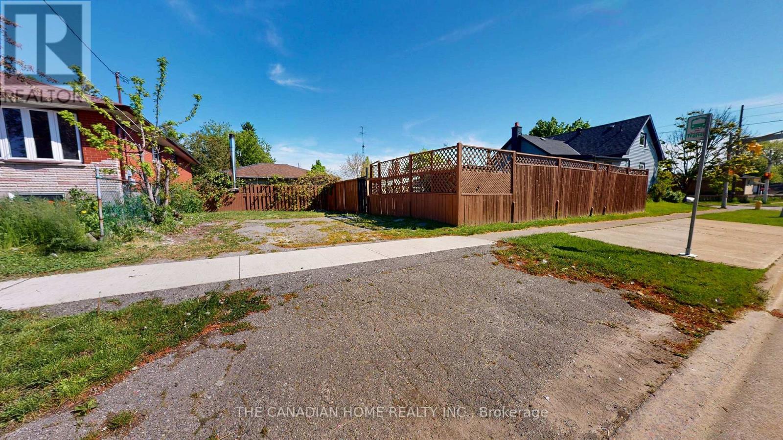538 WILSON ROAD S - 42