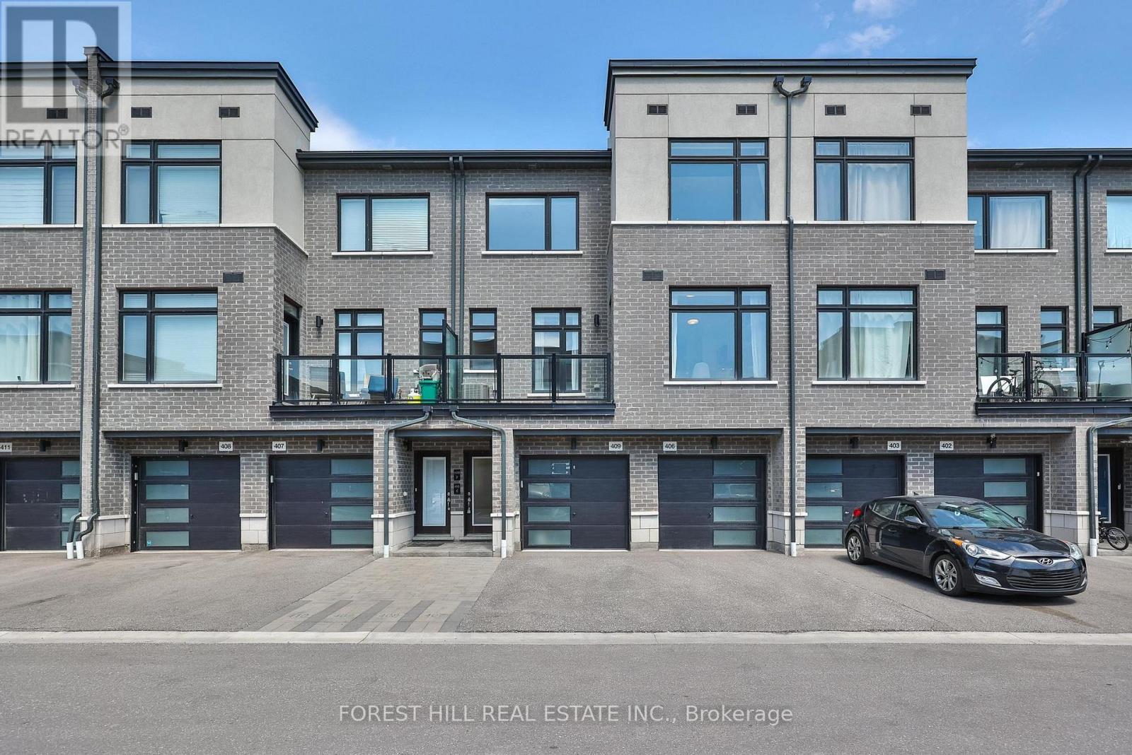 #409 2550 CASTLEGATE CROSSING - 28