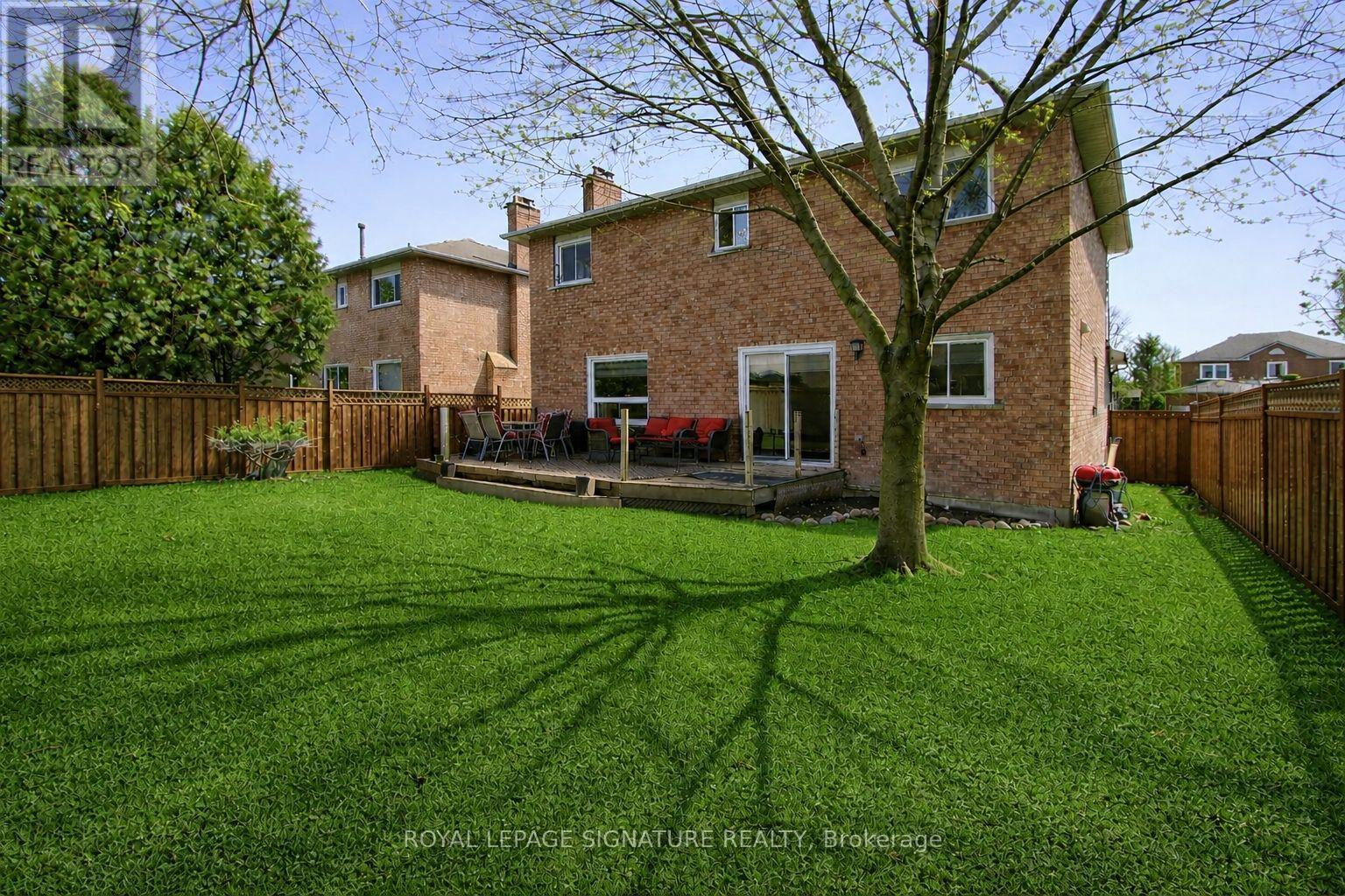 43 FALSTAFF CRESCENT - 46