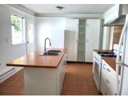 11044 Oriole Drive, Surrey, BC V3R5A6 Photo 6