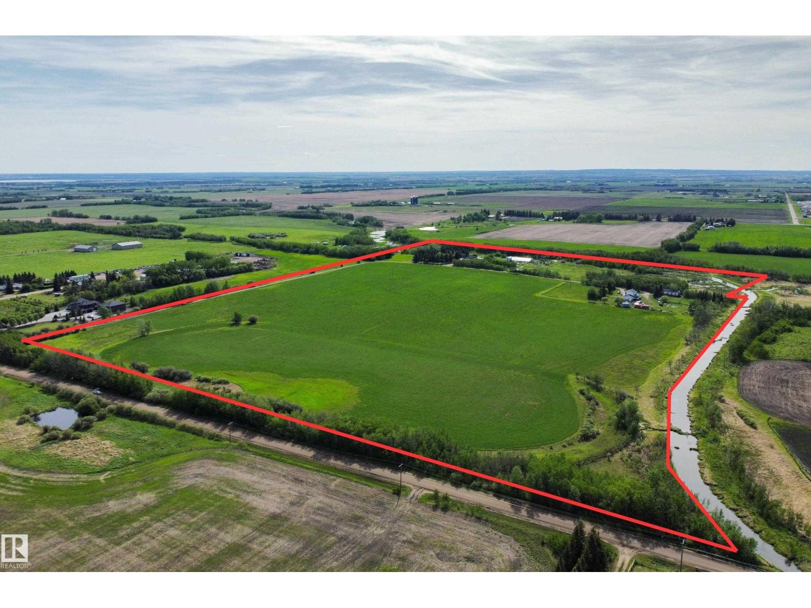54318 RGE RD 255 - 1