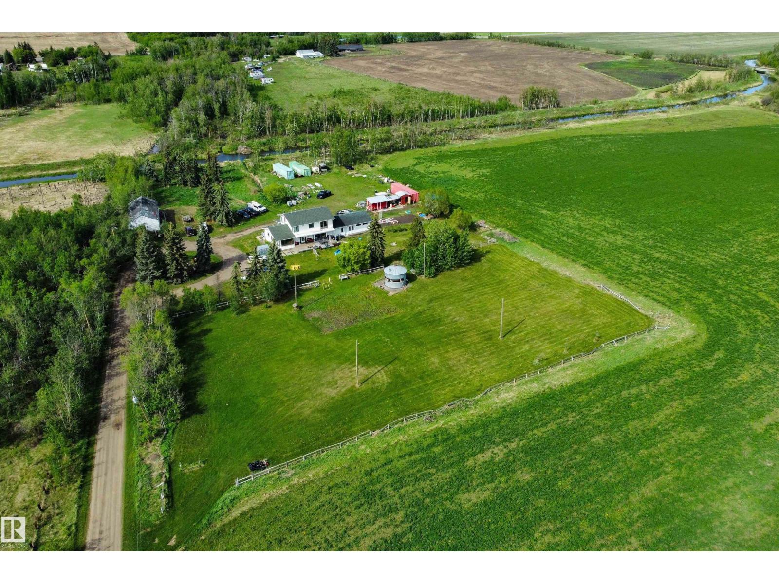 54318 RGE RD 255 - 11