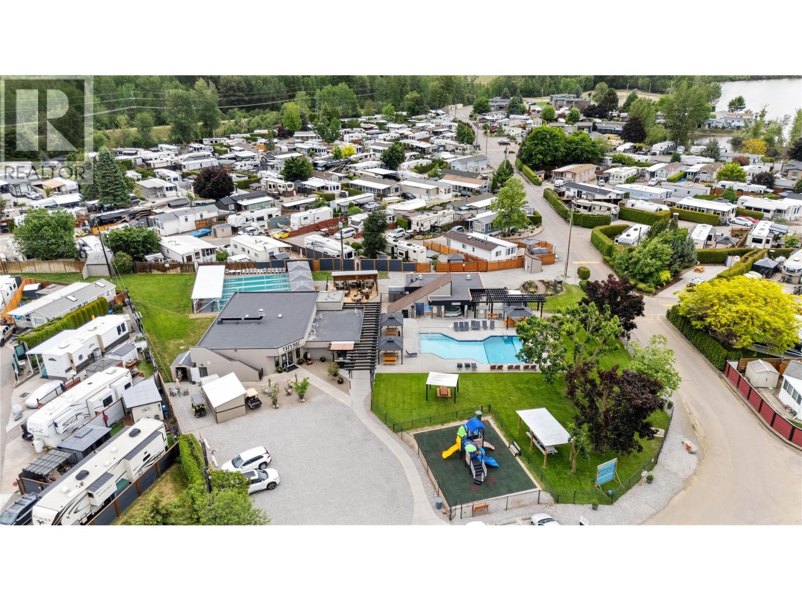 #313 415 Commonwealth Road - 32