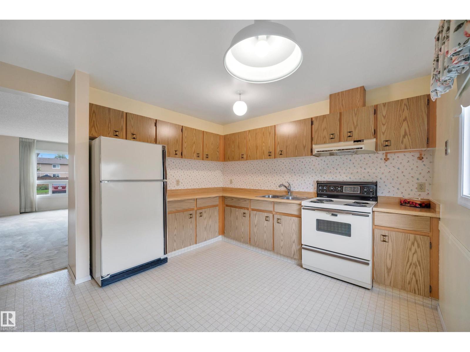 #31 2131 OAK ST — photo 11
