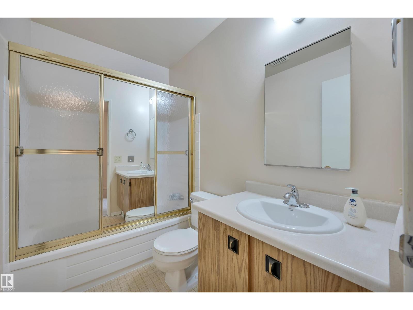 #31 2131 OAK ST — photo 23
