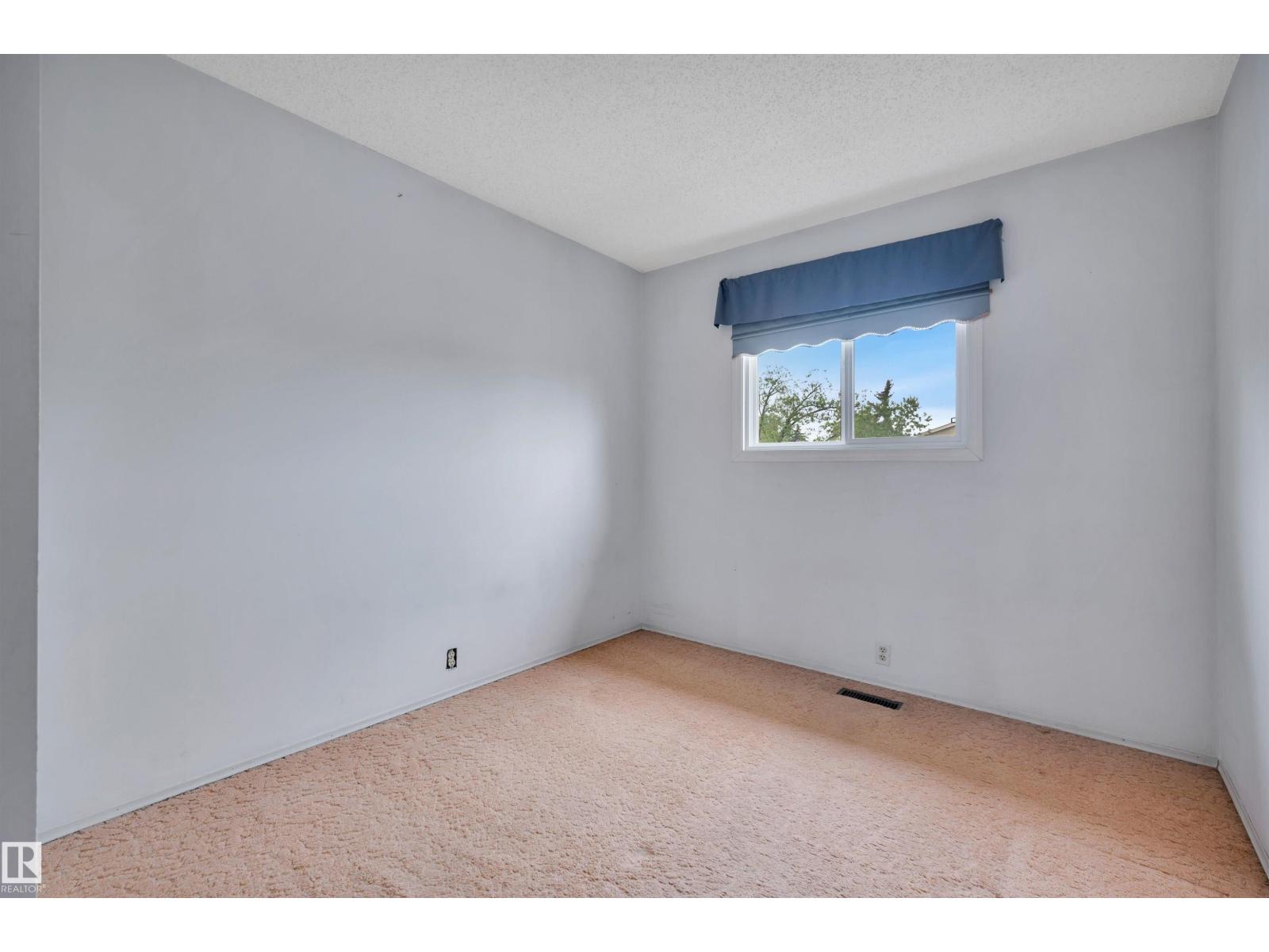 #31 2131 OAK ST — photo 26