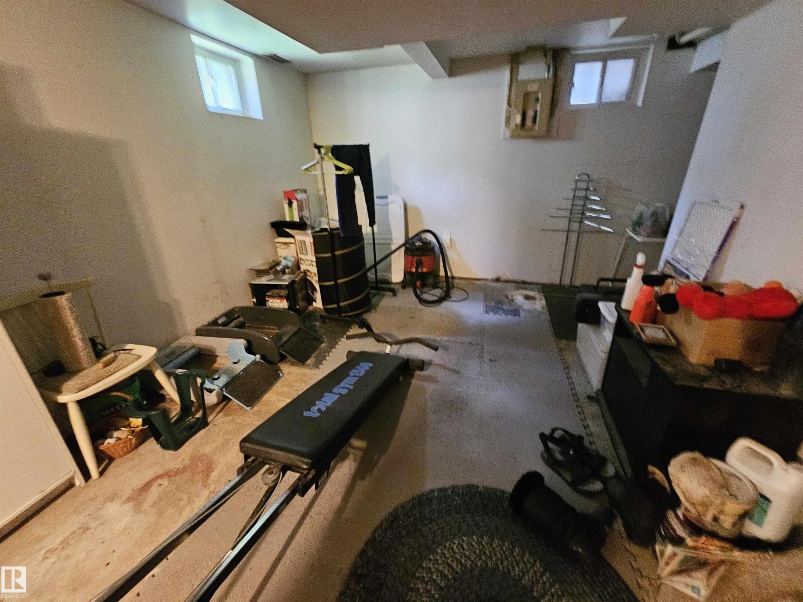 10438 147 ST NW - 11