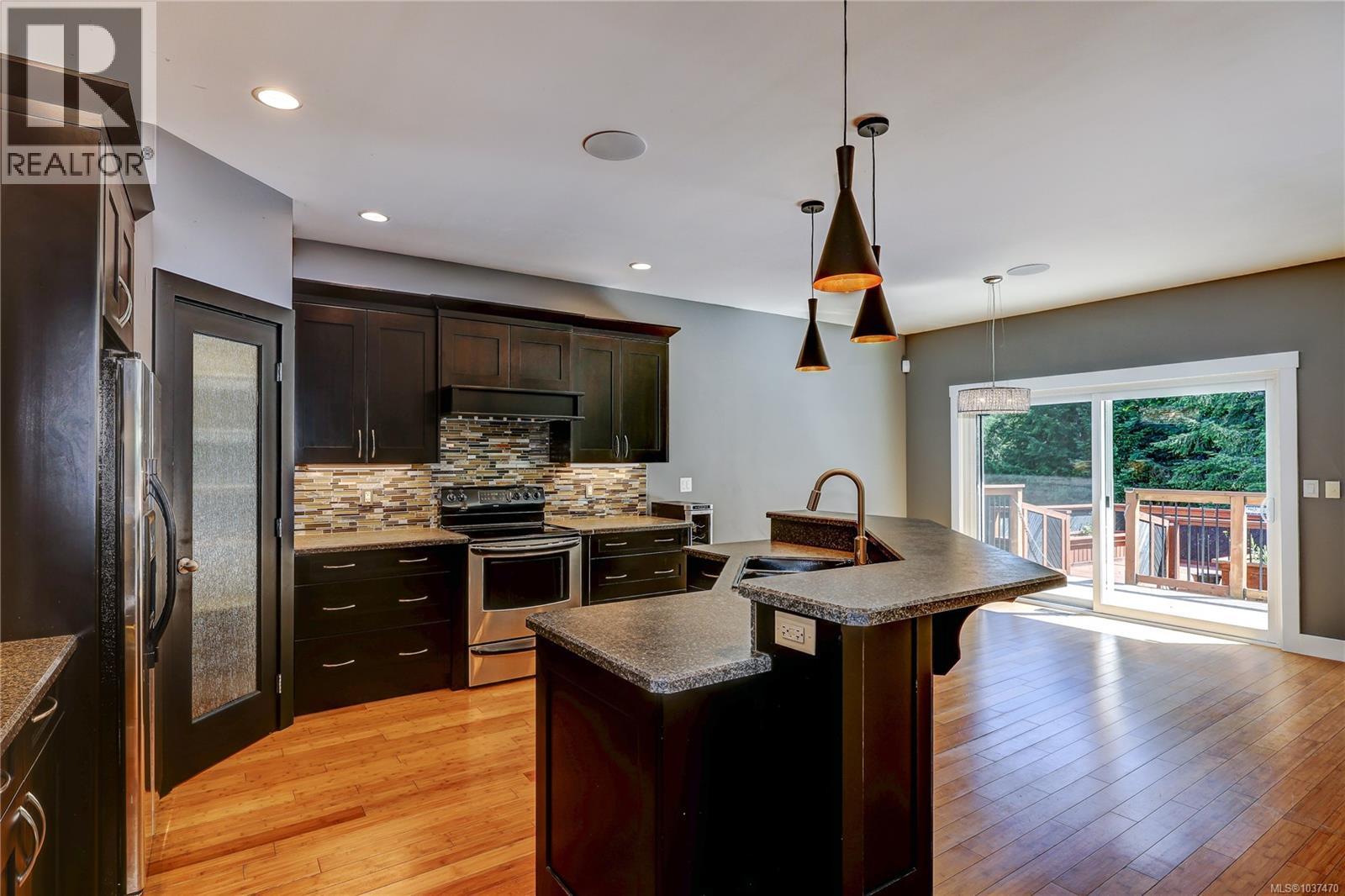 209 Shiloh Dr - 6
