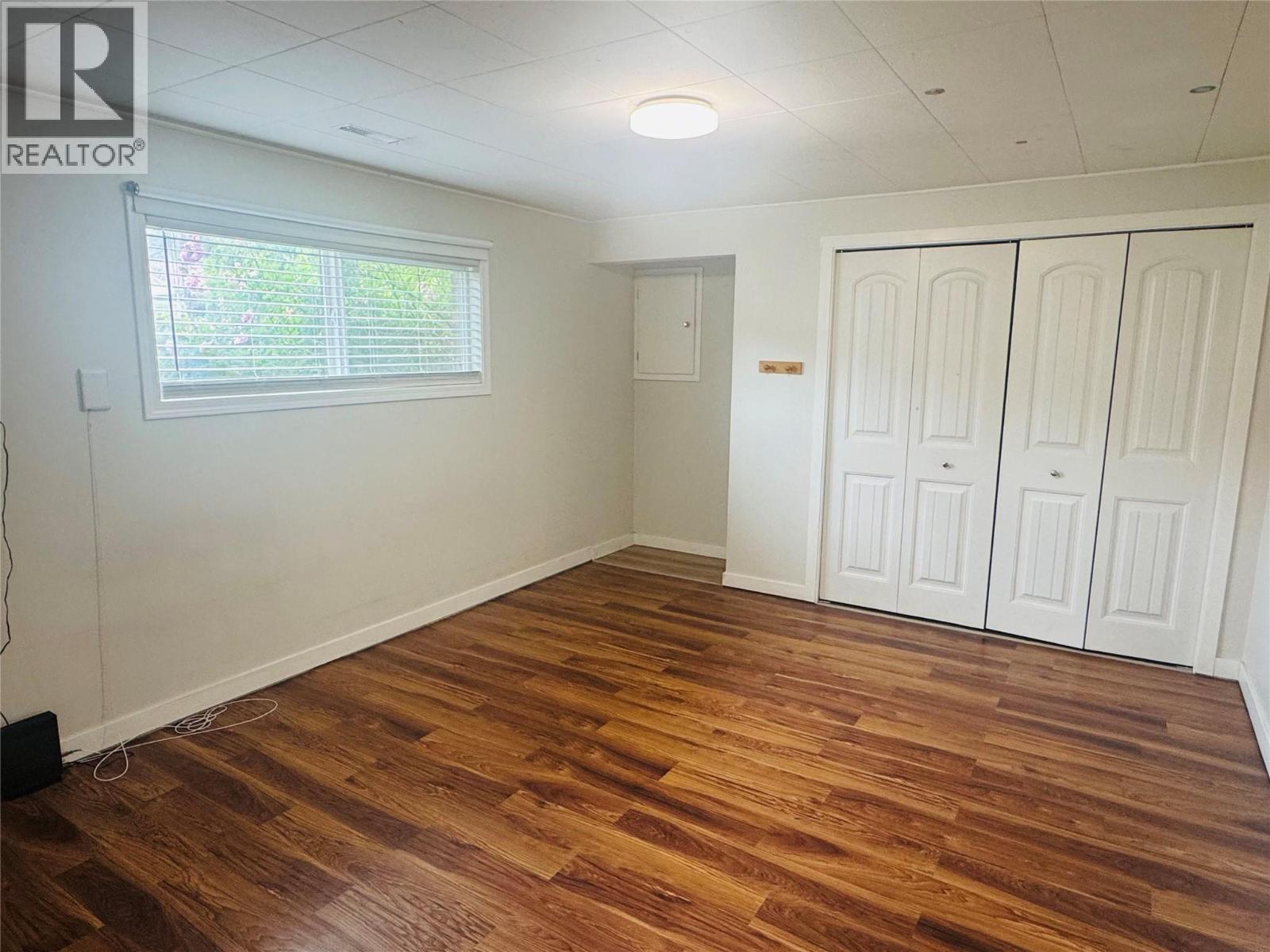 880 Tamarack Drive - 24