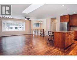 Primary Bedroom - 880 Tamarack Drive, Kelowna, BC V1X5M1 Photo 12