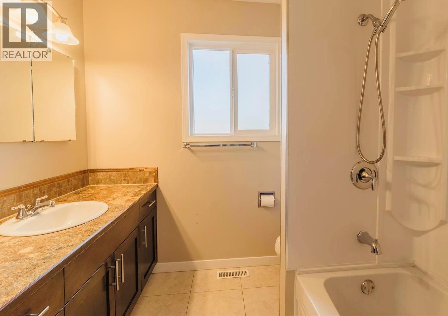 880 Tamarack Drive - 20