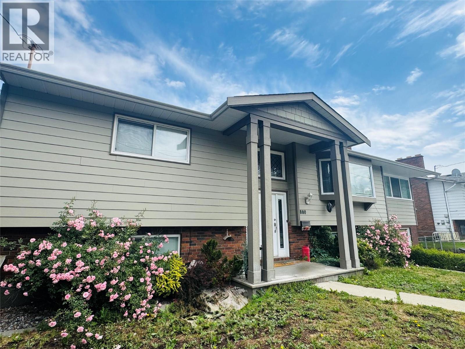 880 Tamarack Drive - 6
