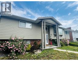 Living room - 880 Tamarack Drive, Kelowna, BC V1X5M1 Photo 6
