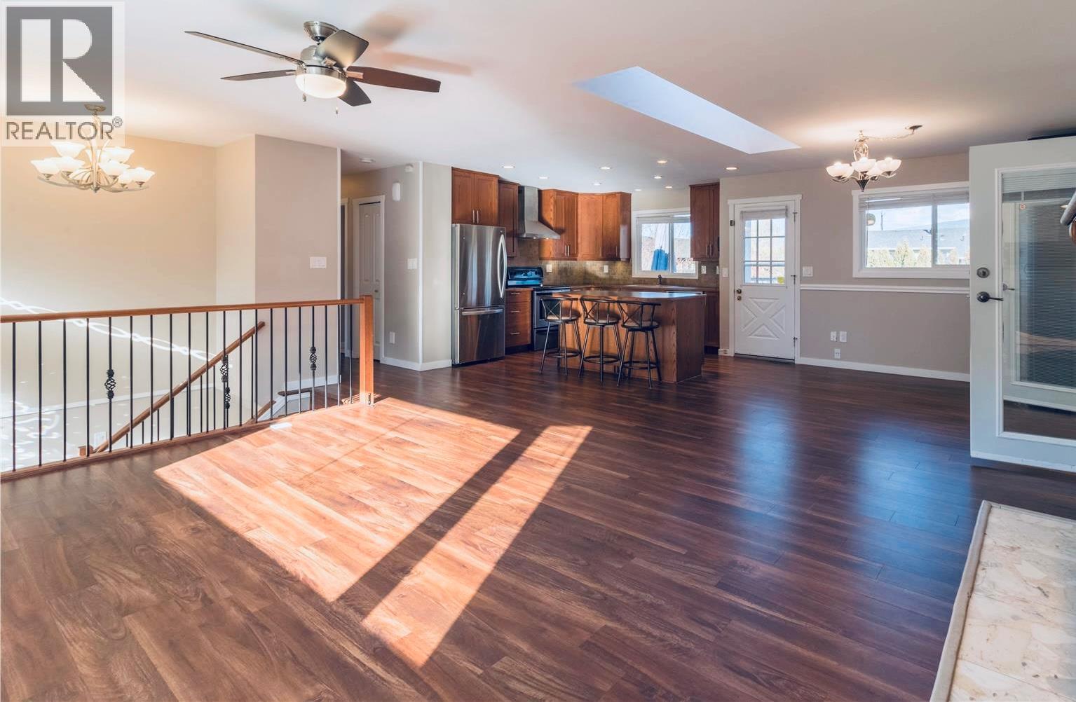 880 Tamarack Drive - 13