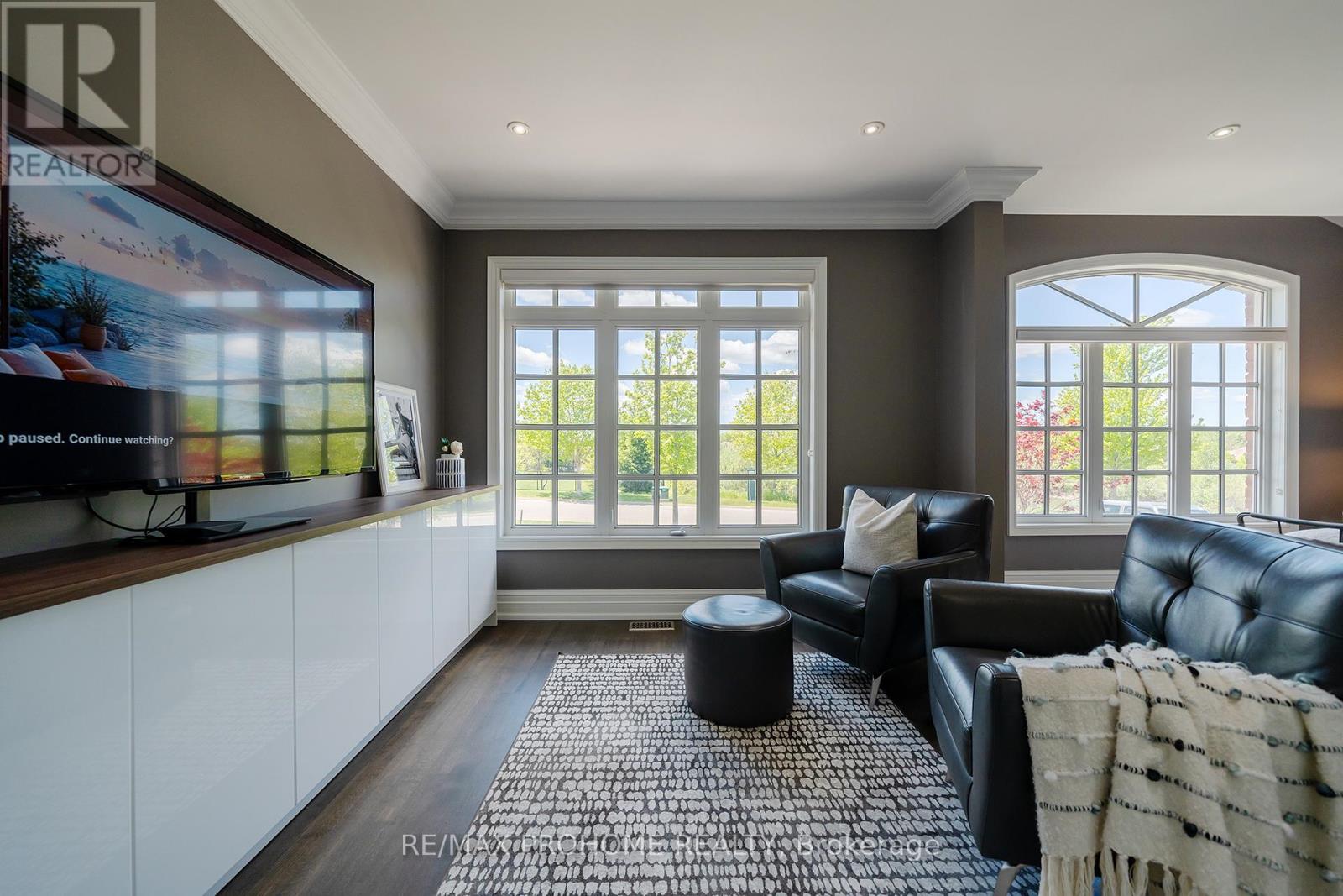17 FOUNTAINVIEW LANE - 22