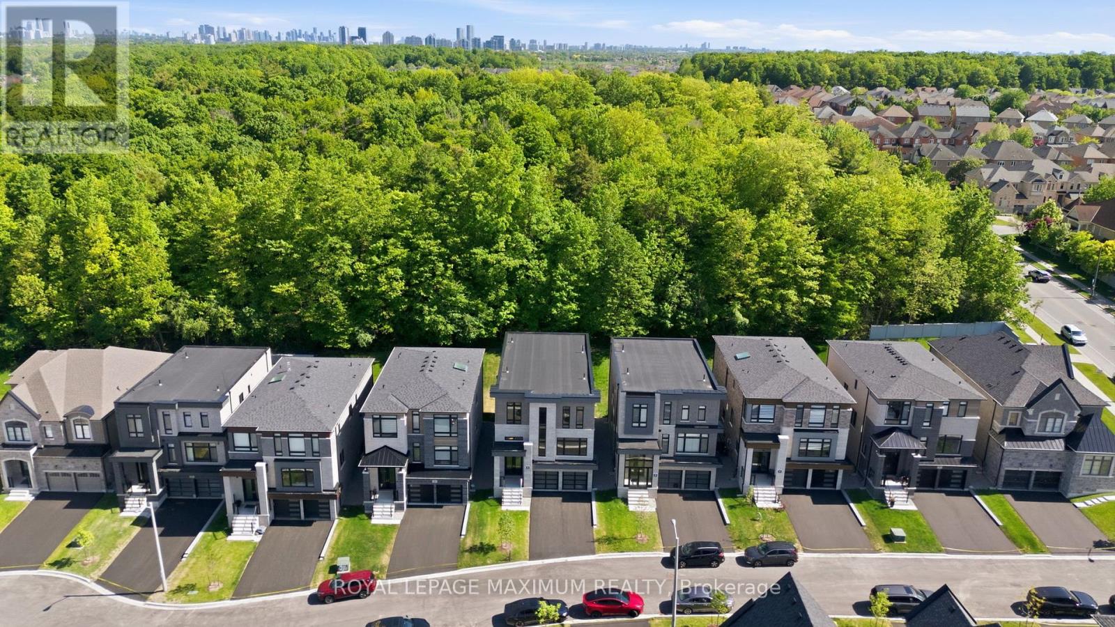 19 DONSGROVE COURT - 42