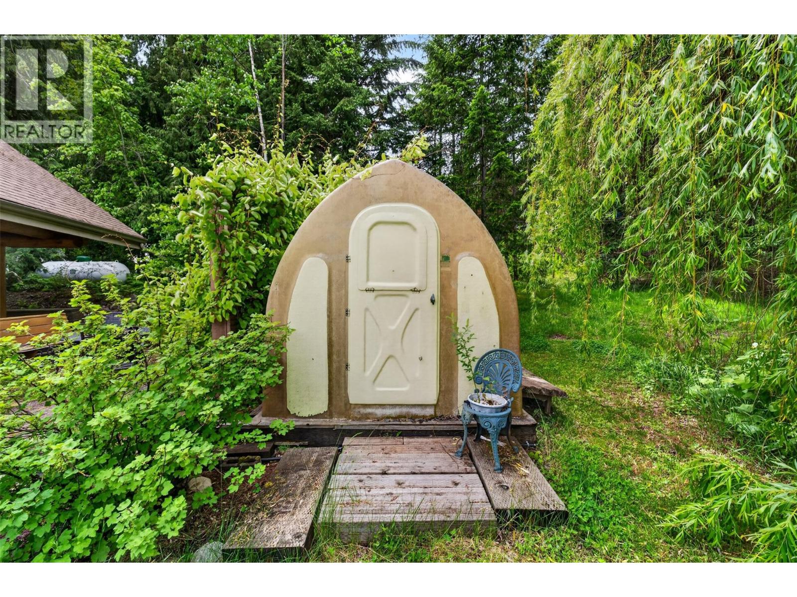 2030 Solsqua-Sicamous Road - 79
