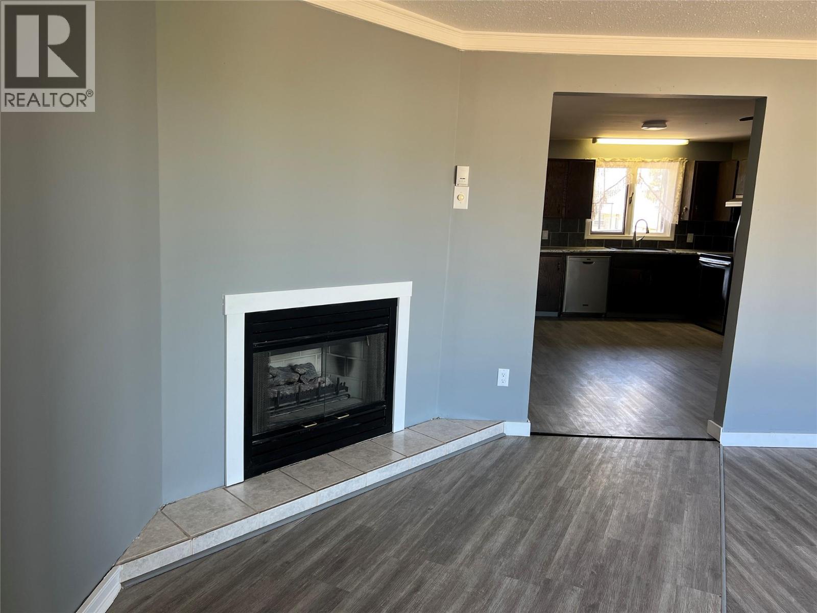 505 97A Avenue - 4