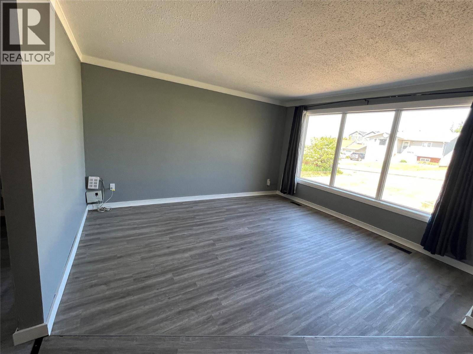 505 97A Avenue - 5