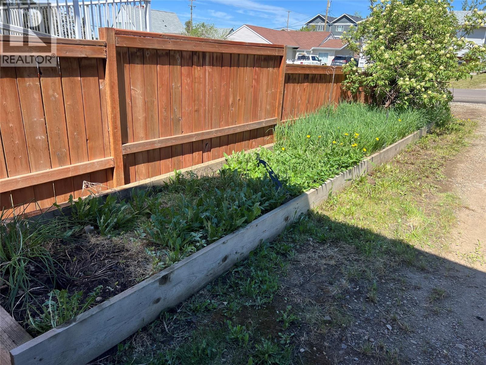 505 97A Avenue - 28
