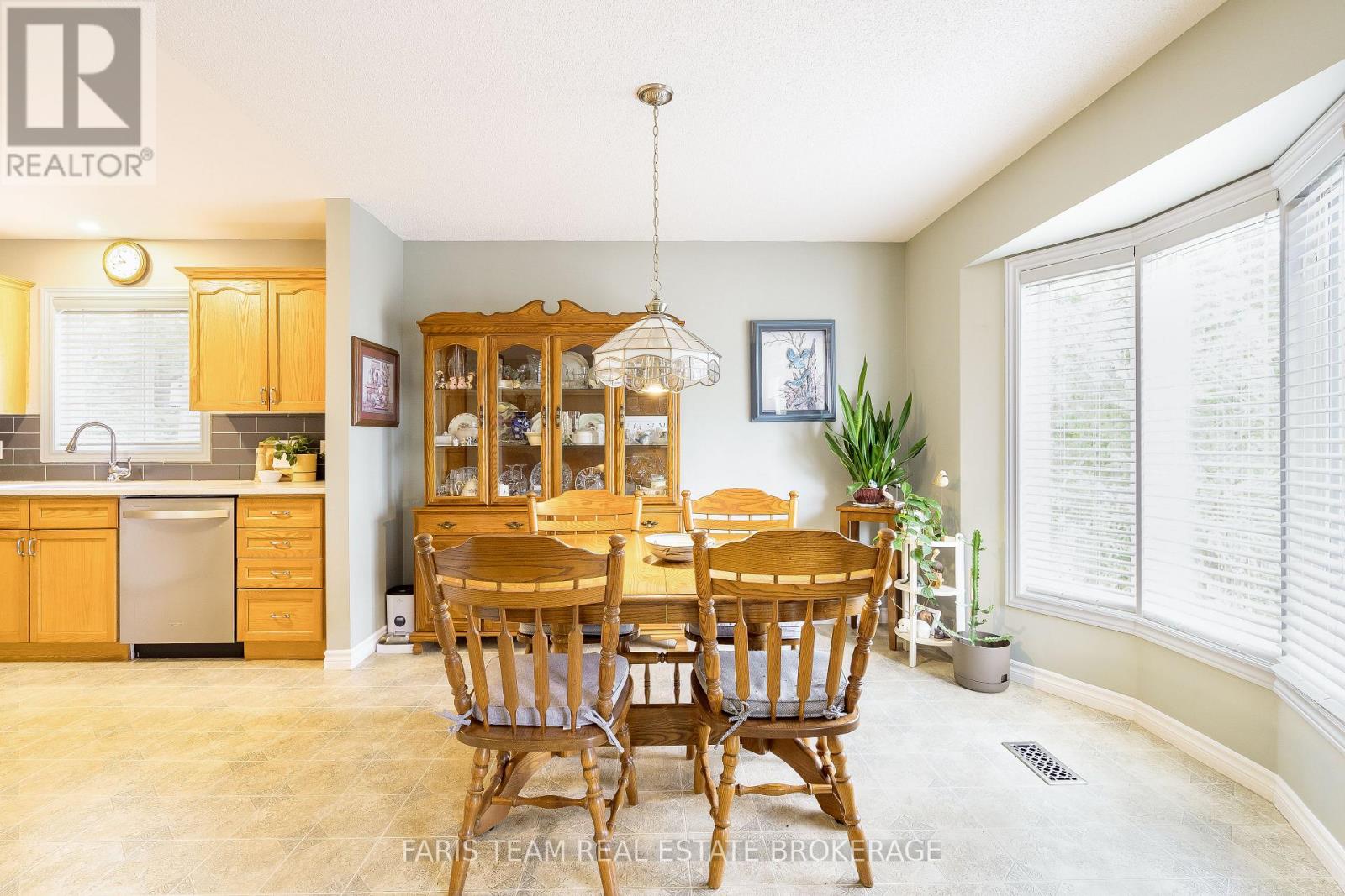 46 GREENWOOD AVENUE - 10