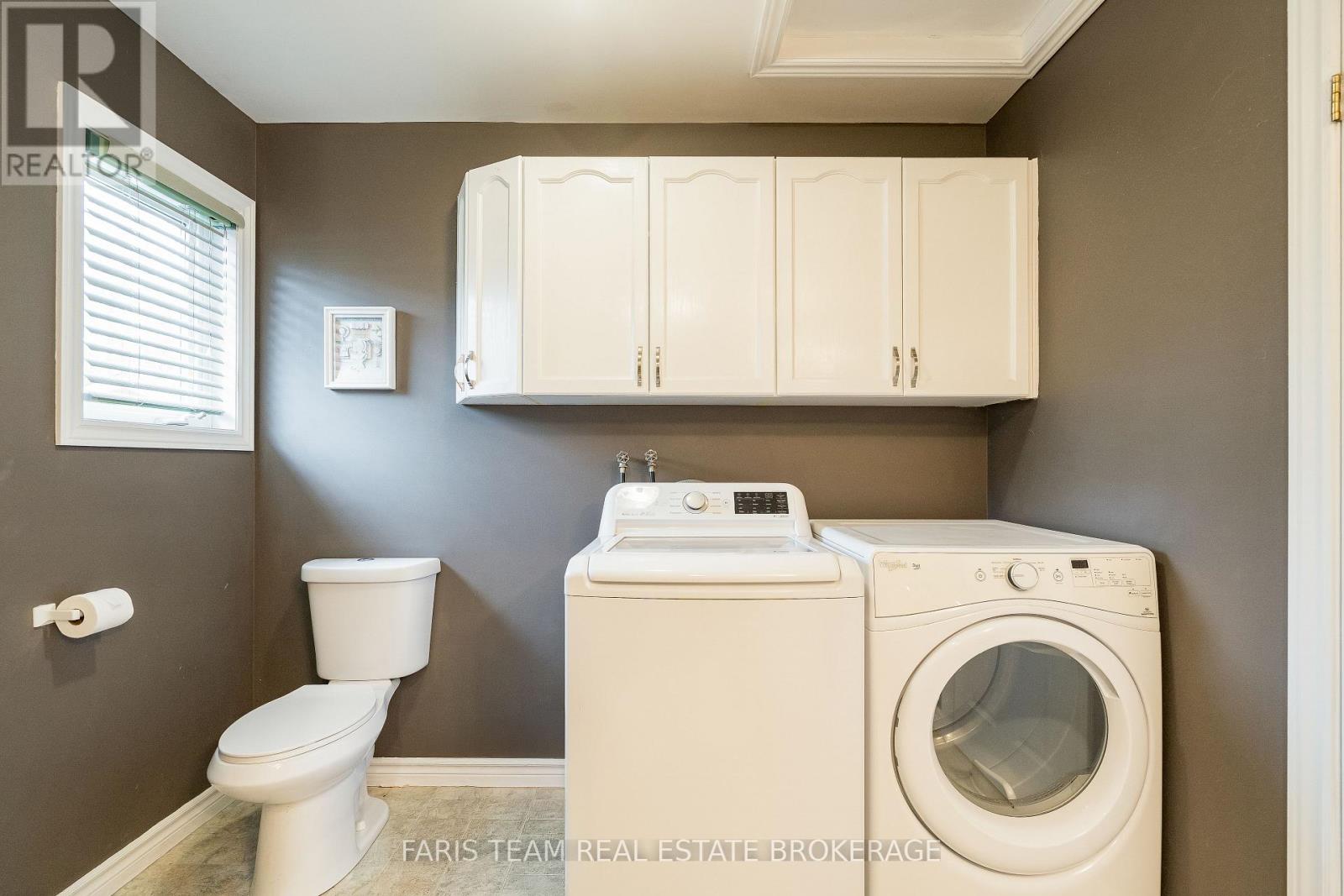 46 GREENWOOD AVENUE - 19