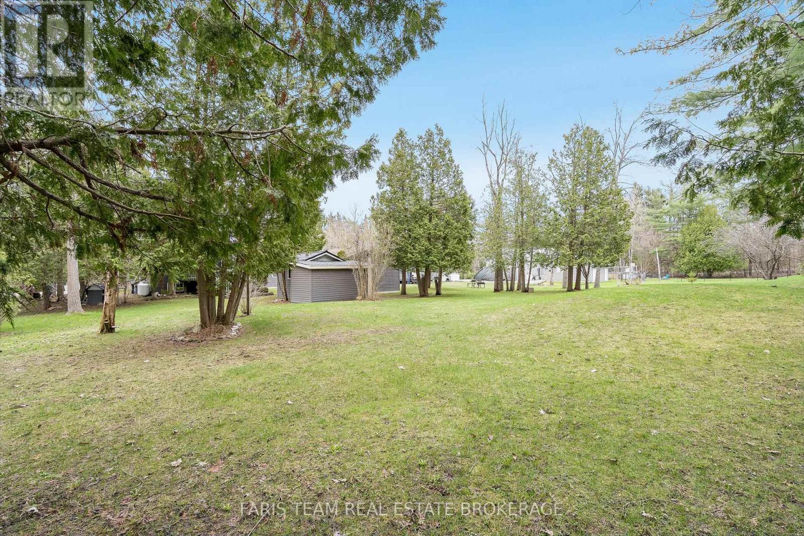 46 GREENWOOD AVENUE - 27