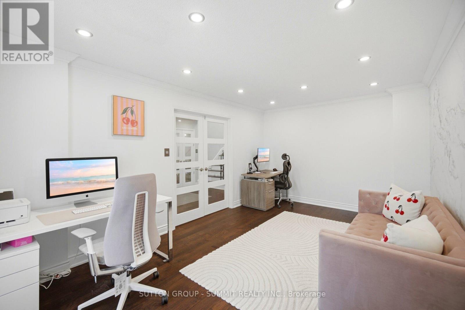 4127 COLONIAL DRIVE - 12